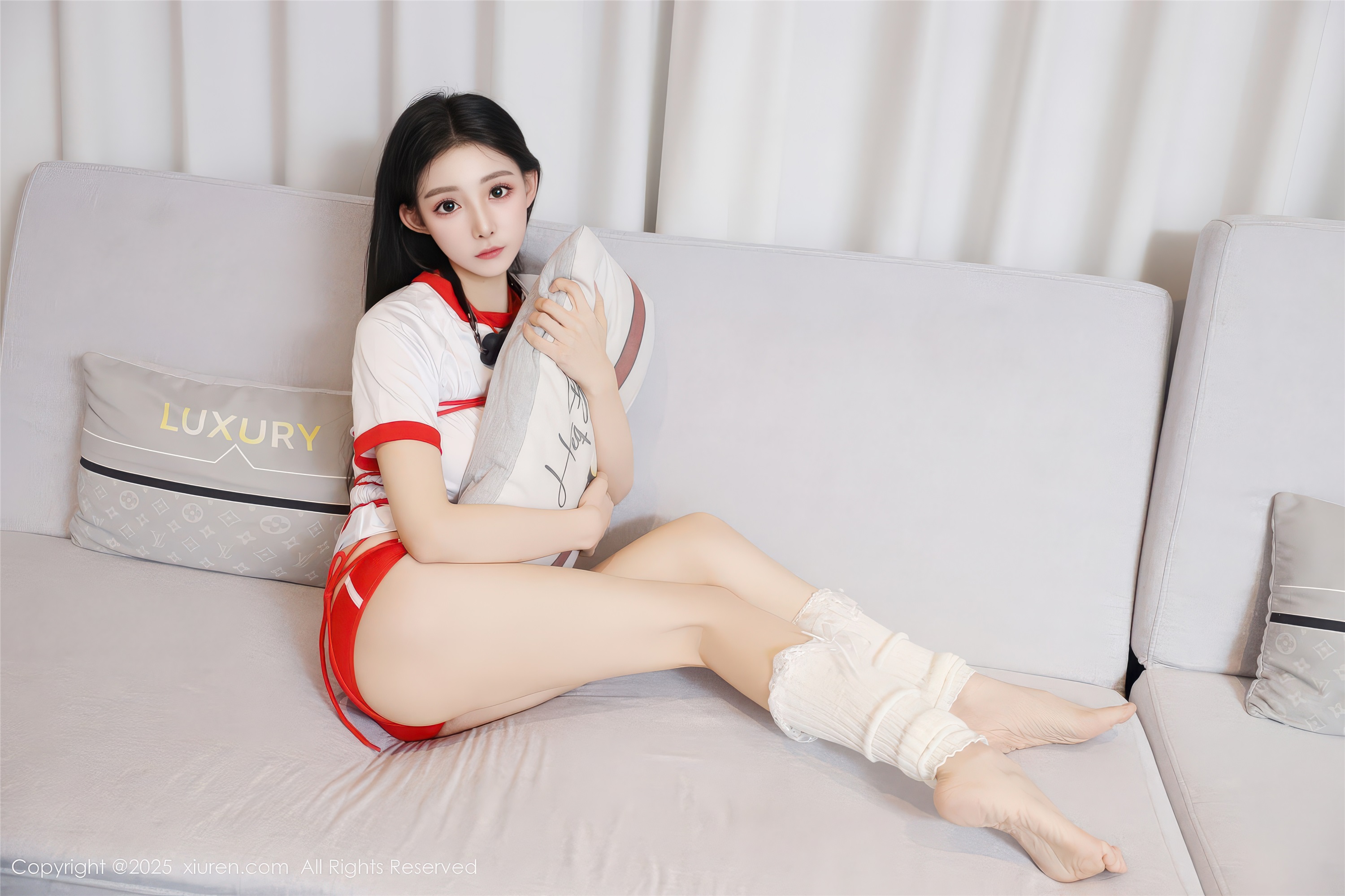 Xiuren秀人网 2025.12.16 NO.11110 许微微呀